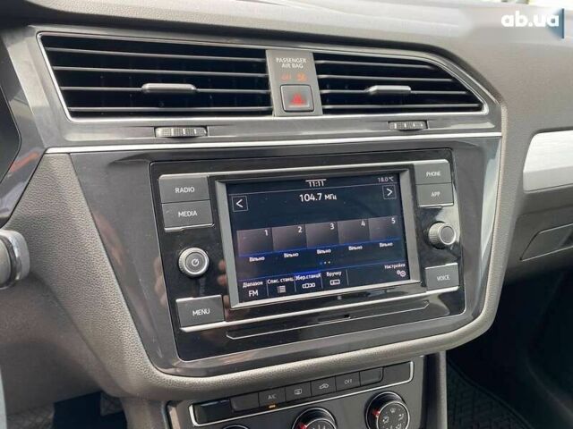 Фольксваген Тигуан, объемом двигателя 2 л и пробегом 33 тыс. км за 18900 $, фото 14 на Automoto.ua