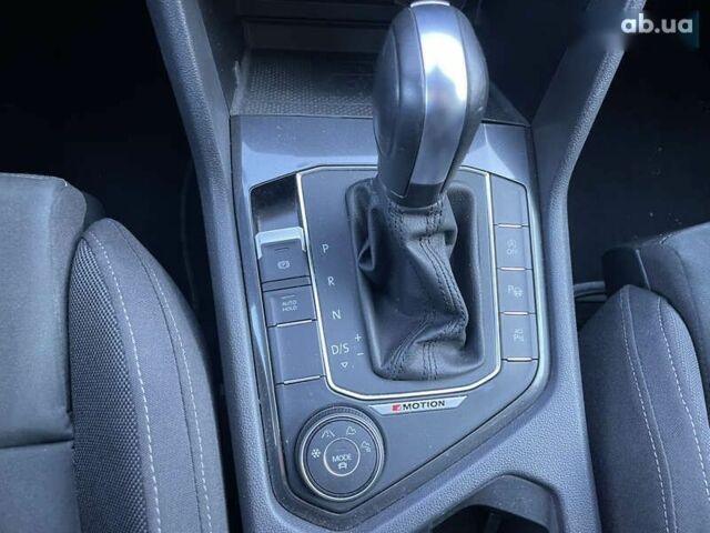 Фольксваген Тігуан, об'ємом двигуна 2 л та пробігом 186 тис. км за 27500 $, фото 24 на Automoto.ua