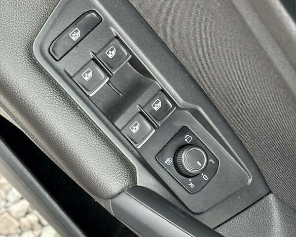 Фольксваген Тигуан, объемом двигателя 2 л и пробегом 186 тыс. км за 31350 $, фото 26 на Automoto.ua