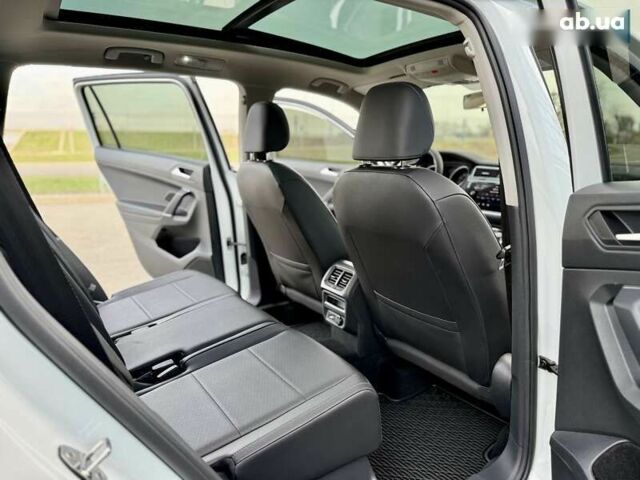 Фольксваген Тігуан, об'ємом двигуна 2 л та пробігом 55 тис. км за 21800 $, фото 20 на Automoto.ua