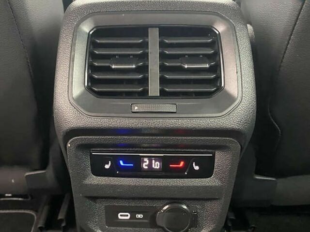 Фольксваген Тігуан, об'ємом двигуна 2 л та пробігом 70 тис. км за 37950 $, фото 20 на Automoto.ua