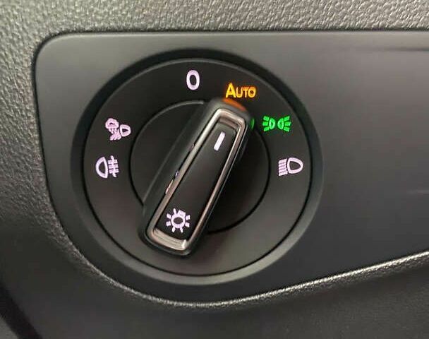 Фольксваген Тигуан, объемом двигателя 2 л и пробегом 70 тыс. км за 38950 $, фото 16 на Automoto.ua