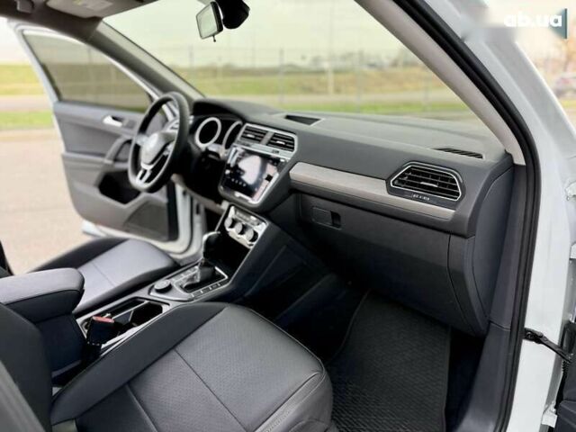 Фольксваген Тігуан, об'ємом двигуна 2 л та пробігом 55 тис. км за 21800 $, фото 18 на Automoto.ua