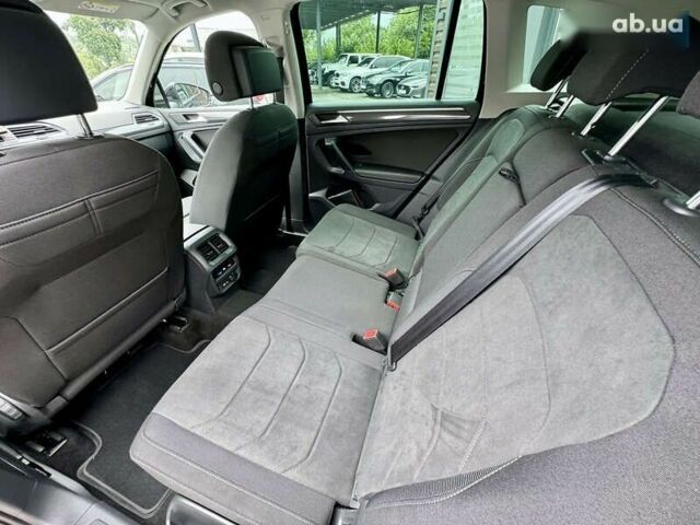 Фольксваген Тигуан, объемом двигателя 2 л и пробегом 50 тыс. км за 32700 $, фото 20 на Automoto.ua