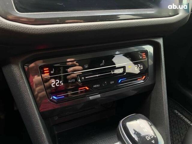 Фольксваген Тігуан, об'ємом двигуна 2 л та пробігом 63 тис. км за 24900 $, фото 18 на Automoto.ua