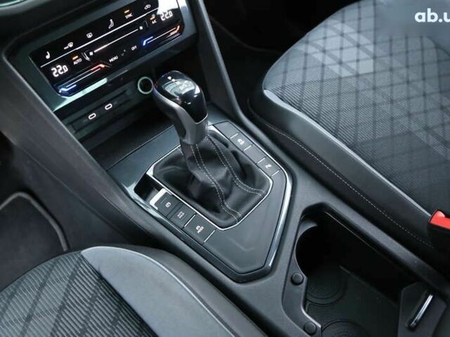 Фольксваген Тигуан, объемом двигателя 2 л и пробегом 145 тыс. км за 36900 $, фото 20 на Automoto.ua