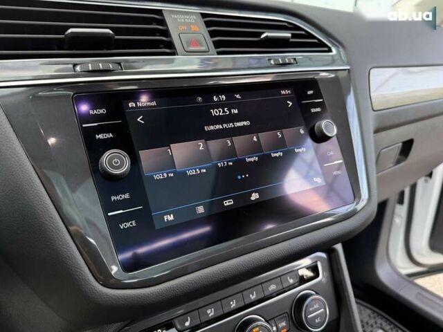 Фольксваген Тігуан, об'ємом двигуна 2 л та пробігом 55 тис. км за 21800 $, фото 15 на Automoto.ua