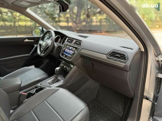 Фольксваген Тігуан, об'ємом двигуна 2 л та пробігом 54 тис. км за 22500 $, фото 27 на Automoto.ua