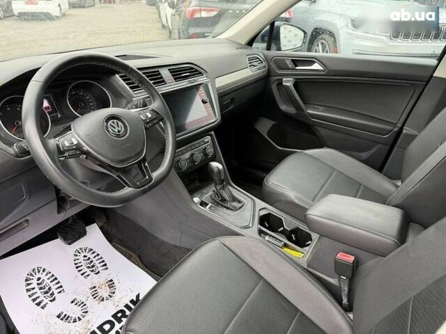 Фольксваген Тигуан, объемом двигателя 2 л и пробегом 229 тыс. км за 12700 $, фото 16 на Automoto.ua