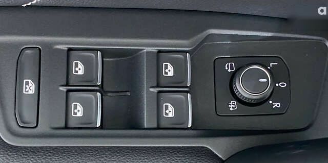 Фольксваген Тігуан, об'ємом двигуна 2 л та пробігом 70 тис. км за 37950 $, фото 22 на Automoto.ua