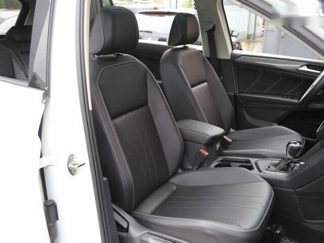 Фольксваген Тигуан, объемом двигателя 2 л и пробегом 21 тыс. км за 27900 $, фото 12 на Automoto.ua