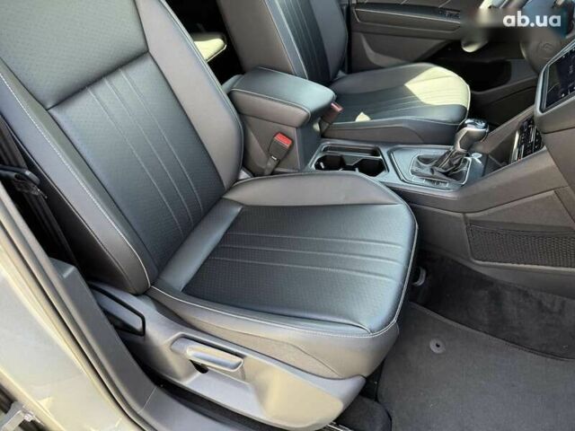 Фольксваген Тігуан, об'ємом двигуна 2 л та пробігом 47 тис. км за 24900 $, фото 27 на Automoto.ua