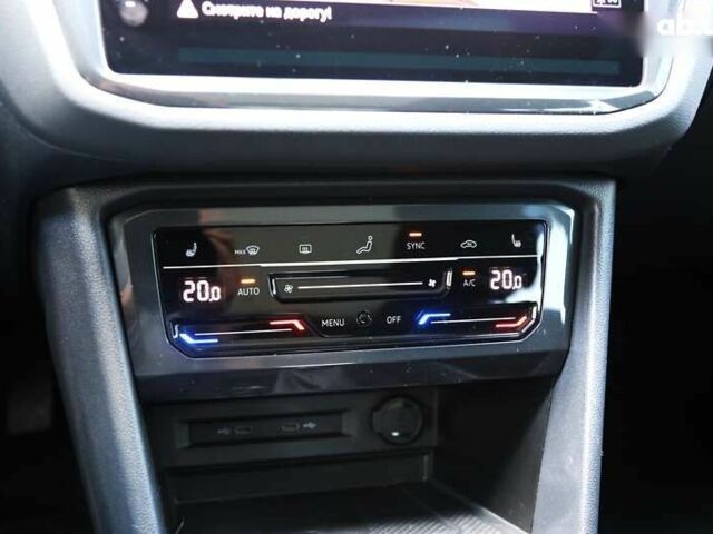 Фольксваген Тигуан, объемом двигателя 2 л и пробегом 14 тыс. км за 41000 $, фото 23 на Automoto.ua