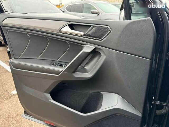 Фольксваген Тигуан, объемом двигателя 2 л и пробегом 14 тыс. км за 28990 $, фото 26 на Automoto.ua