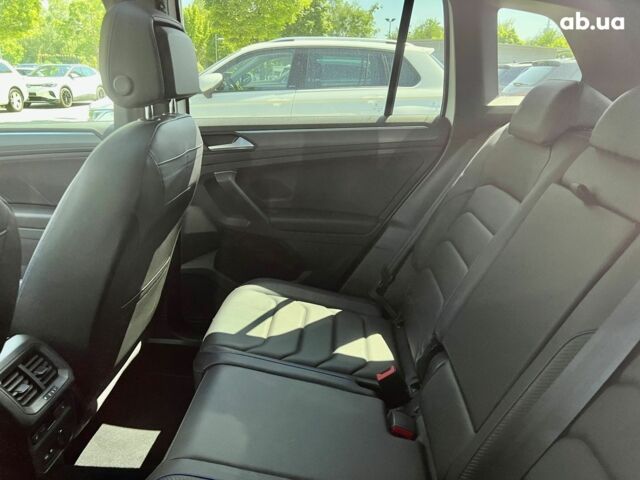 Фольксваген Тигуан, объемом двигателя 2 л и пробегом 2 тыс. км за 61296 $, фото 3 на Automoto.ua