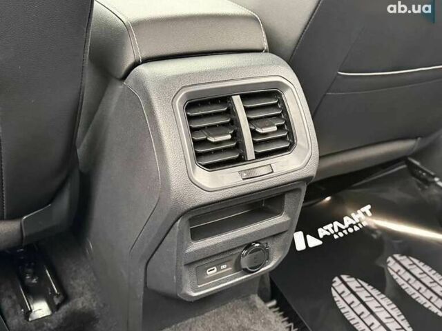 Фольксваген Тигуан, объемом двигателя 2 л и пробегом 14 тыс. км за 28990 $, фото 27 на Automoto.ua