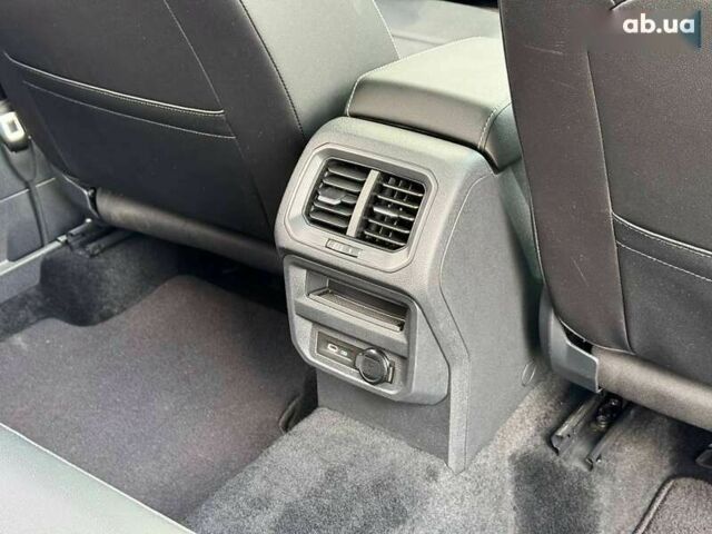 Фольксваген Тігуан, об'ємом двигуна 2 л та пробігом 23 тис. км за 31990 $, фото 25 на Automoto.ua