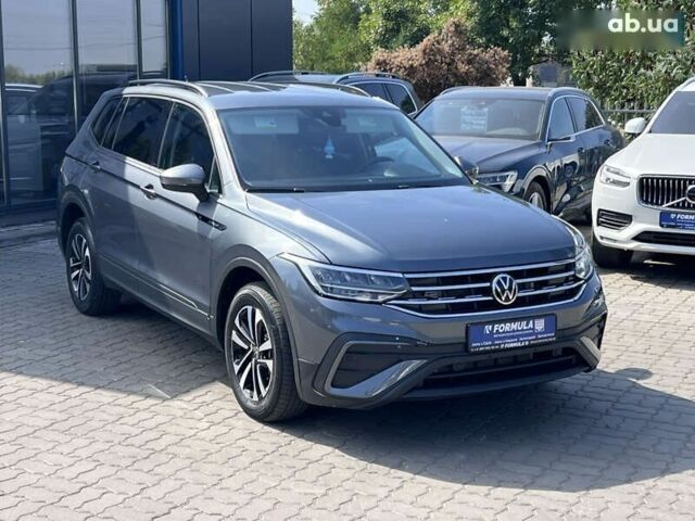 Фольксваген Тігуан, об'ємом двигуна 2 л та пробігом 64 тис. км за 23990 $, фото 2 на Automoto.ua