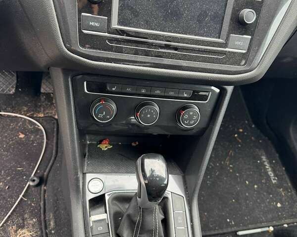 Фольксваген Тигуан, объемом двигателя 2 л и пробегом 44 тыс. км за 16300 $, фото 10 на Automoto.ua