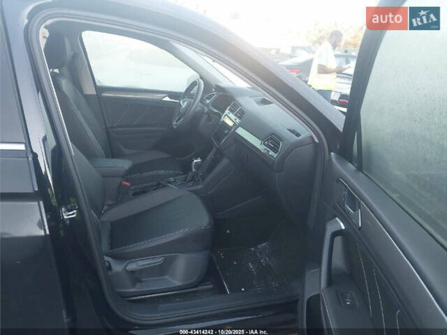 Фольксваген Тигуан, объемом двигателя 1.98 л и пробегом 16 тыс. км за 9000 $, фото 3 на Automoto.ua