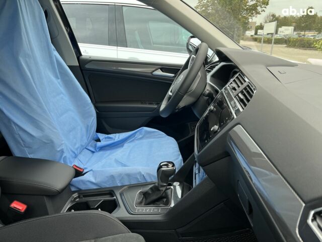 Фольксваген Тигуан, объемом двигателя 2 л и пробегом 0 тыс. км за 52384 $, фото 27 на Automoto.ua