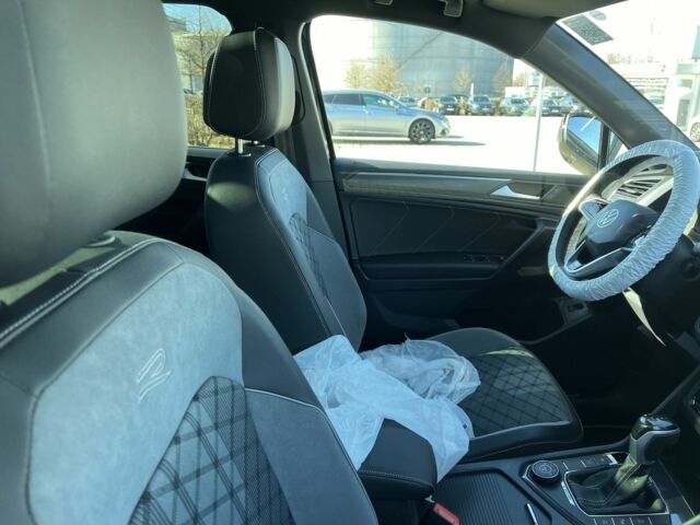 Фольксваген Тігуан, об'ємом двигуна 2 л та пробігом 1 тис. км за 60317 $, фото 11 на Automoto.ua