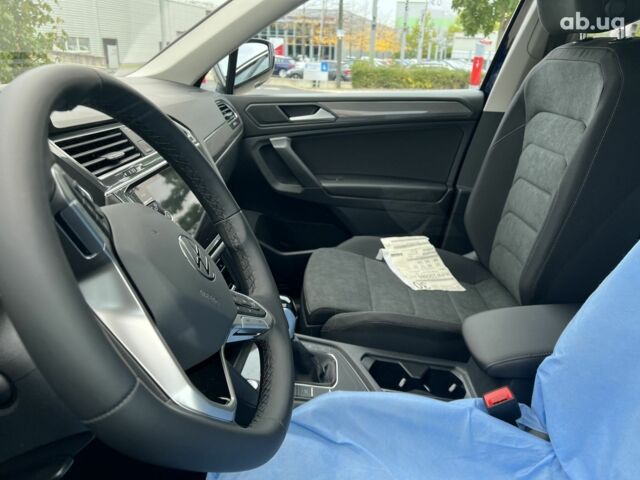 Фольксваген Тигуан, объемом двигателя 2 л и пробегом 0 тыс. км за 52384 $, фото 9 на Automoto.ua