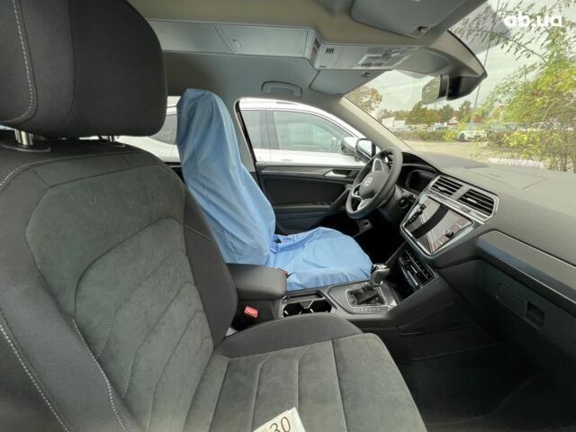 Фольксваген Тигуан, объемом двигателя 2 л и пробегом 0 тыс. км за 52384 $, фото 6 на Automoto.ua