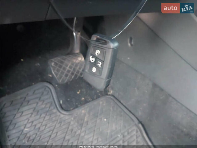 Фольксваген Тигуан, объемом двигателя 1.98 л и пробегом 16 тыс. км за 9000 $, фото 9 на Automoto.ua