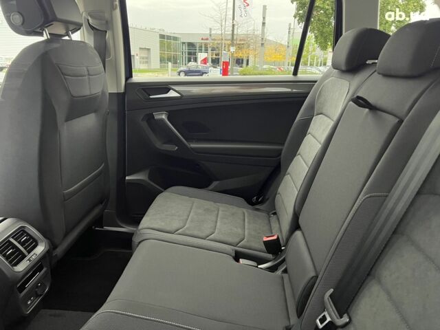 Фольксваген Тигуан, объемом двигателя 2 л и пробегом 0 тыс. км за 52384 $, фото 14 на Automoto.ua