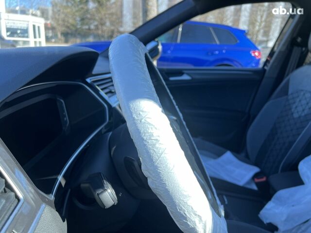 Фольксваген Тігуан, об'ємом двигуна 2 л та пробігом 1 тис. км за 60317 $, фото 19 на Automoto.ua