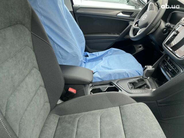 Фольксваген Тигуан, объемом двигателя 2 л и пробегом 0 тыс. км за 52384 $, фото 26 на Automoto.ua