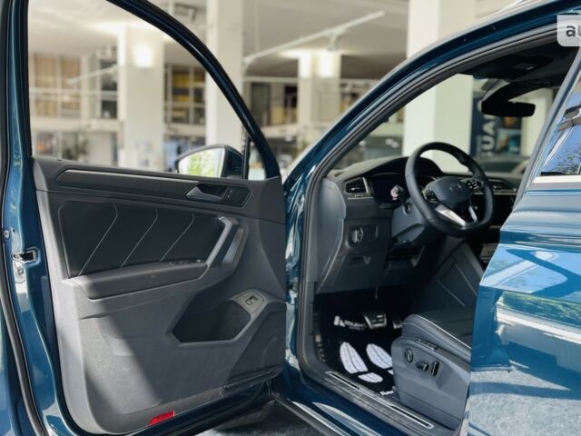 купить новое авто Фольксваген Тигуан 2024 года от официального дилера Автодім Атлант на Вацлава Гавела Фольксваген фото