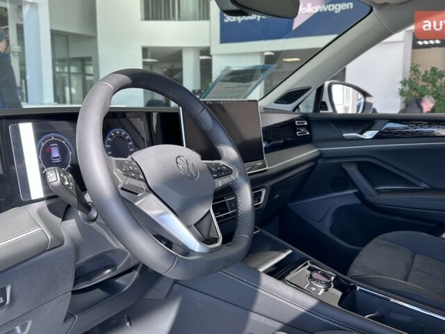 Фольксваген Тигуан, объемом двигателя 1.97 л и пробегом 0 тыс. км за 45900 $, фото 20 на Automoto.ua