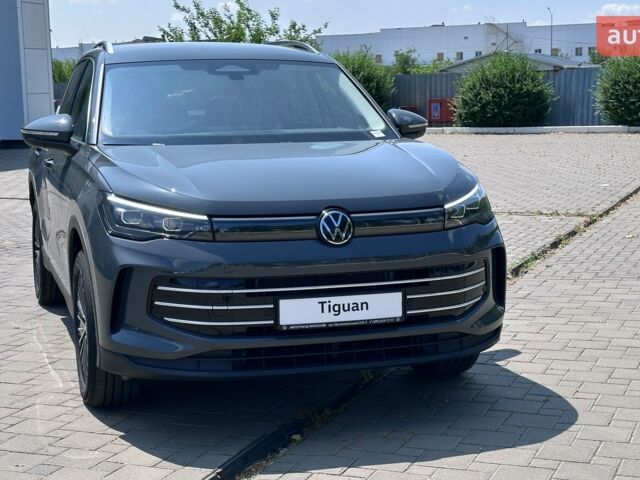 Фольксваген Тигуан, объемом двигателя 1.97 л и пробегом 0 тыс. км за 49923 $, фото 2 на Automoto.ua