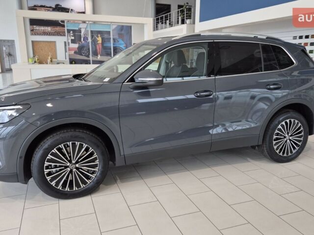 Фольксваген Тигуан, объемом двигателя 1.97 л и пробегом 0 тыс. км за 48925 $, фото 12 на Automoto.ua