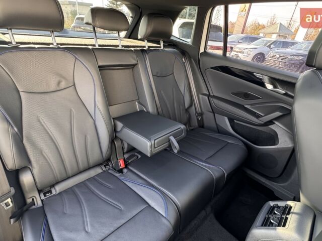 Фольксваген Тигуан, объемом двигателя 1.97 л и пробегом 0 тыс. км за 53000 $, фото 24 на Automoto.ua