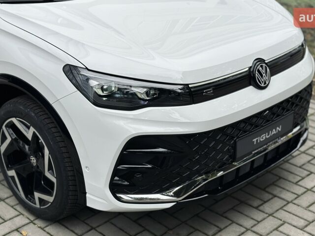 купить новое авто Фольксваген Тигуан 2025 года от официального дилера Автодім Атлант на Вацлава Гавела Фольксваген фото