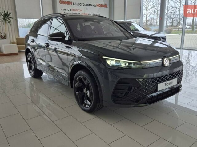 Фольксваген Тигуан, объемом двигателя 1.97 л и пробегом 0 тыс. км за 56986 $, фото 3 на Automoto.ua