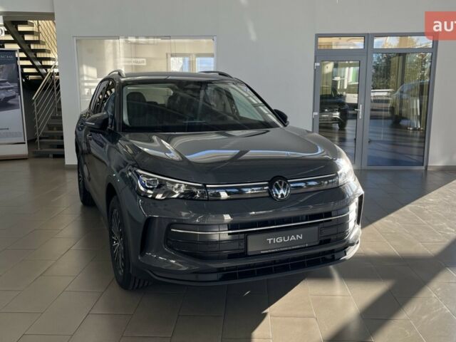 Фольксваген Тигуан, объемом двигателя 1.97 л и пробегом 0 тыс. км за 44071 $, фото 4 на Automoto.ua