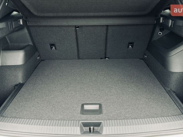 купить новое авто Фольксваген Тигуан 2025 года от официального дилера Автодім Атлант на Вацлава Гавела Фольксваген фото