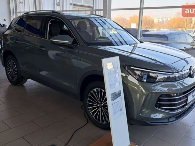 Фольксваген Тигуан, объемом двигателя 1.97 л и пробегом 0 тыс. км за 48100 $, фото 23 на Automoto.ua