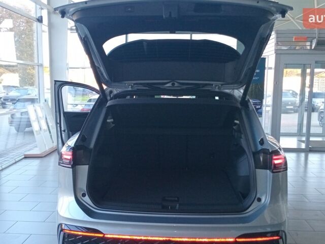 Фольксваген Тигуан, объемом двигателя 1.97 л и пробегом 0 тыс. км за 51597 $, фото 8 на Automoto.ua