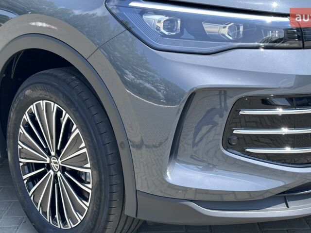 Фольксваген Тигуан, объемом двигателя 1.97 л и пробегом 0 тыс. км за 49923 $, фото 10 на Automoto.ua