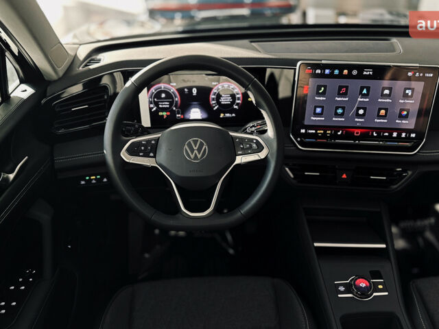 купить новое авто Фольксваген Тигуан 2025 года от официального дилера Автодім Атлант на Вацлава Гавела Фольксваген фото