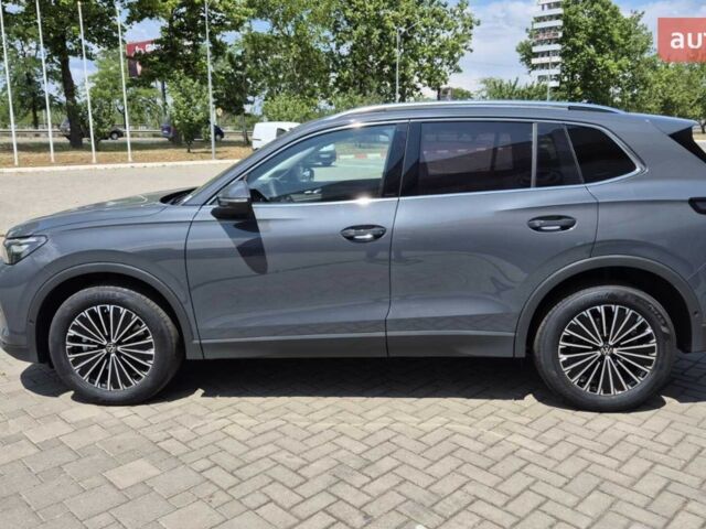 Фольксваген Тигуан, объемом двигателя 1.97 л и пробегом 0 тыс. км за 48455 $, фото 2 на Automoto.ua