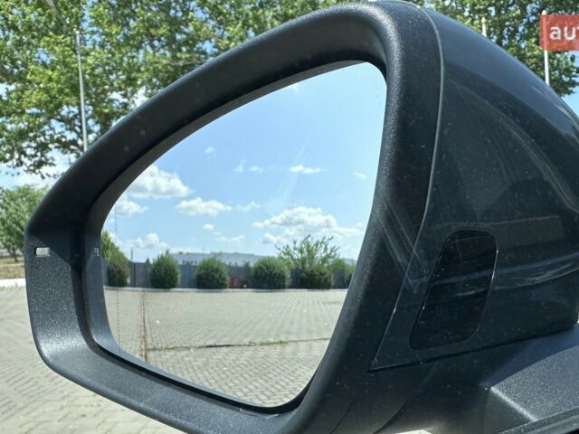 Фольксваген Тигуан, объемом двигателя 1.97 л и пробегом 0 тыс. км за 49923 $, фото 12 на Automoto.ua