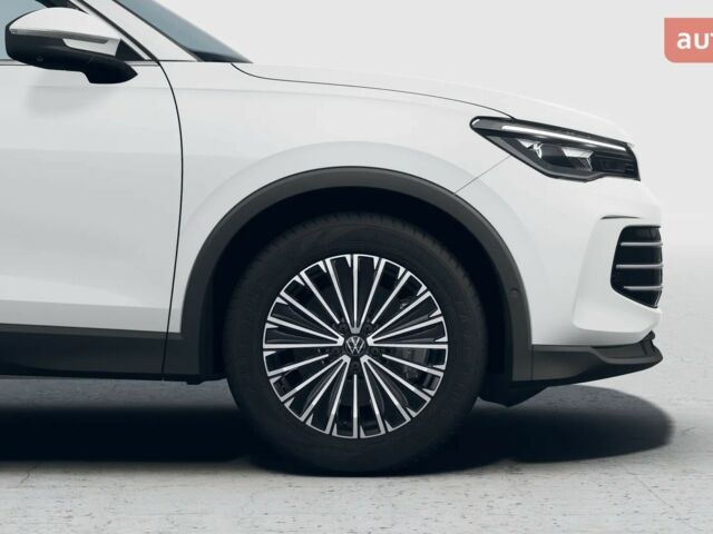 Фольксваген Тигуан, объемом двигателя 1.97 л и пробегом 0 тыс. км за 54833 $, фото 5 на Automoto.ua