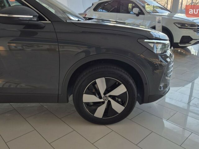 Фольксваген Тигуан, объемом двигателя 1.97 л и пробегом 0 тыс. км за 49976 $, фото 10 на Automoto.ua