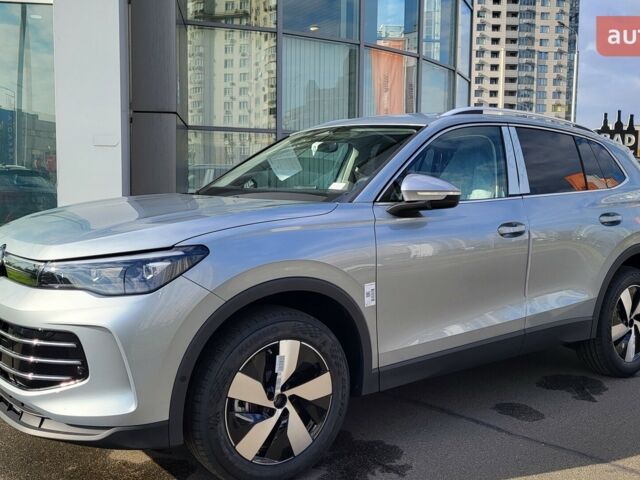 Фольксваген Тигуан, объемом двигателя 1.97 л и пробегом 0 тыс. км за 48873 $, фото 3 на Automoto.ua